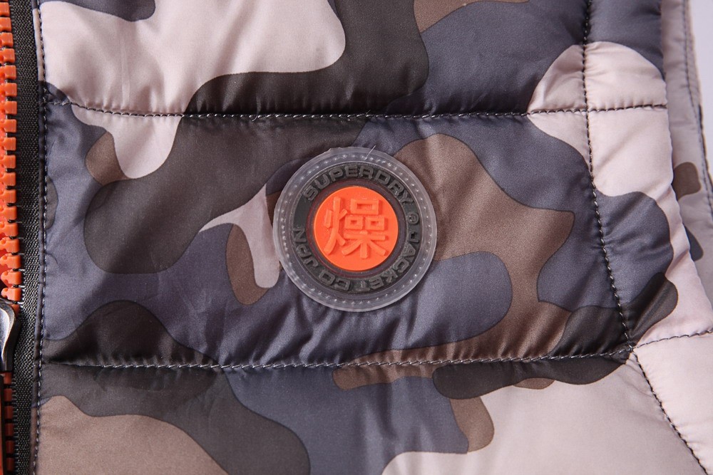 HT-EQ-MJ226-1款羽絨馬甲細節展示