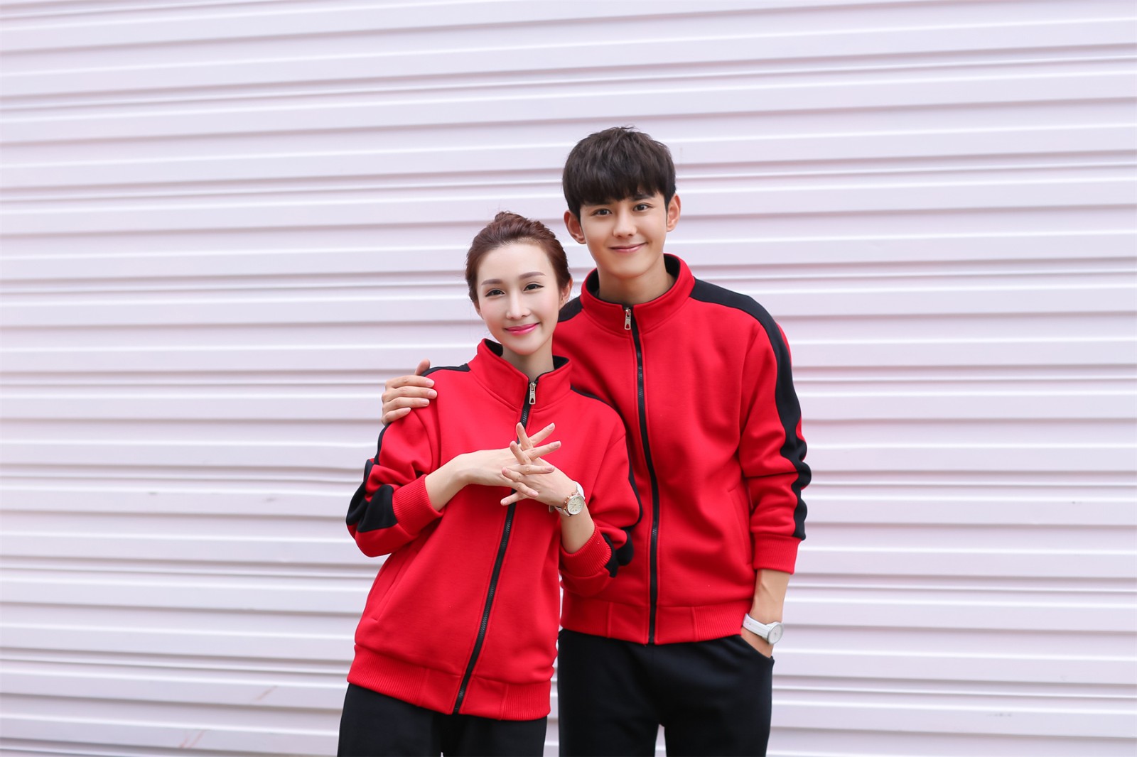 衛衣定做模特展示