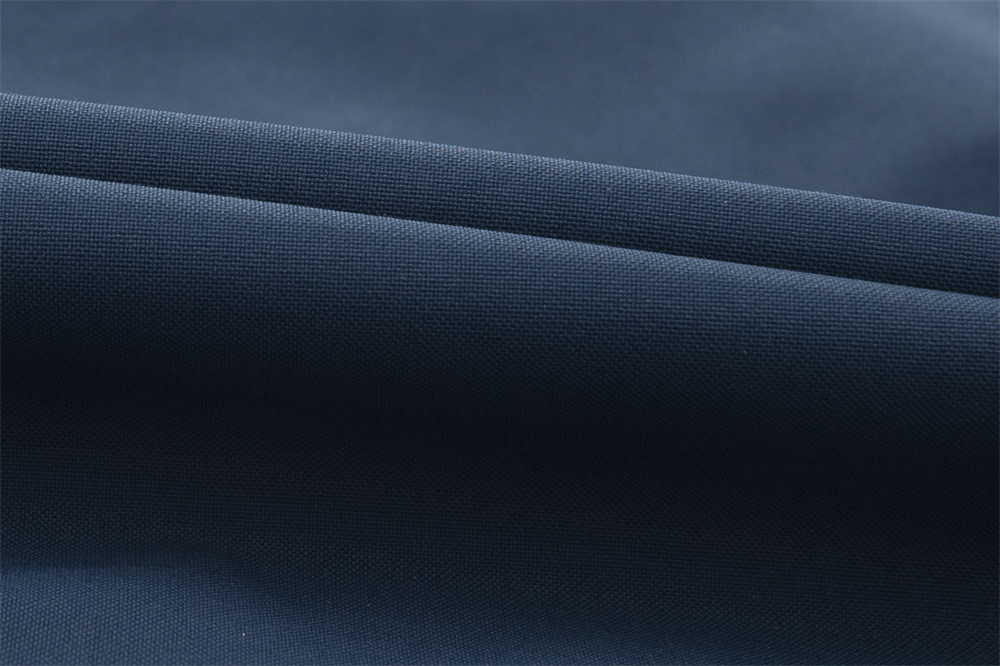 沖鋒衣細節展示